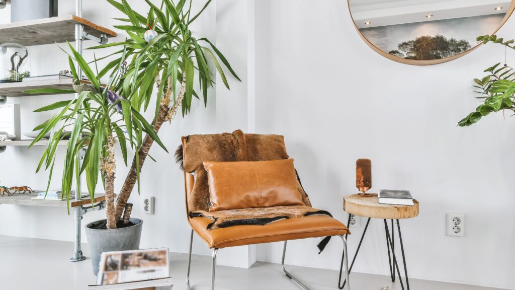 A nice sitting area in an apartment